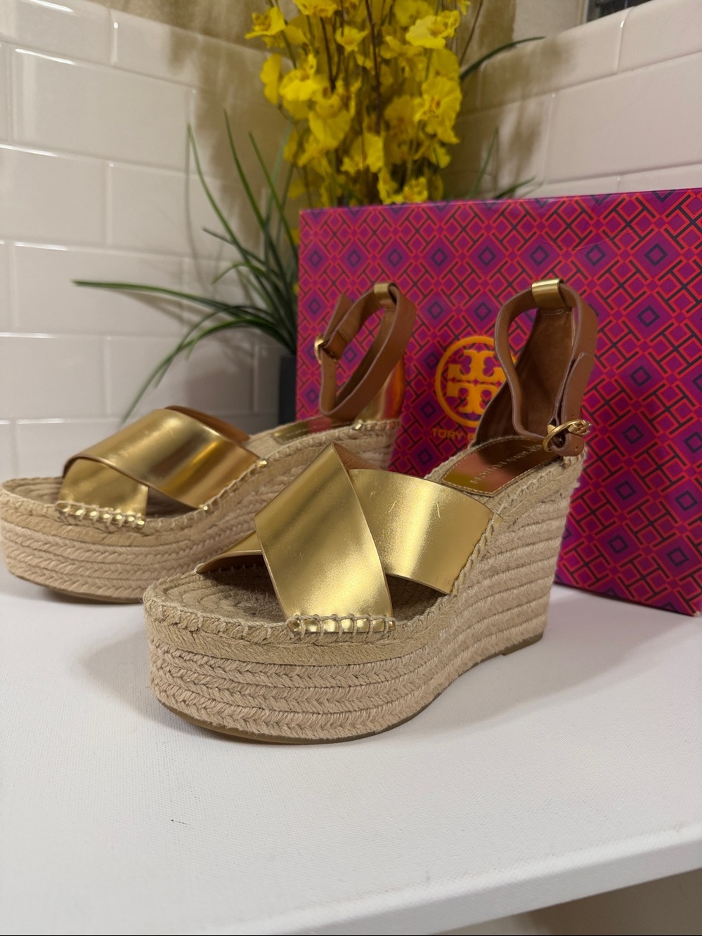 Tory Burch Gold Wedges . NEW in Box . Size 6.5
